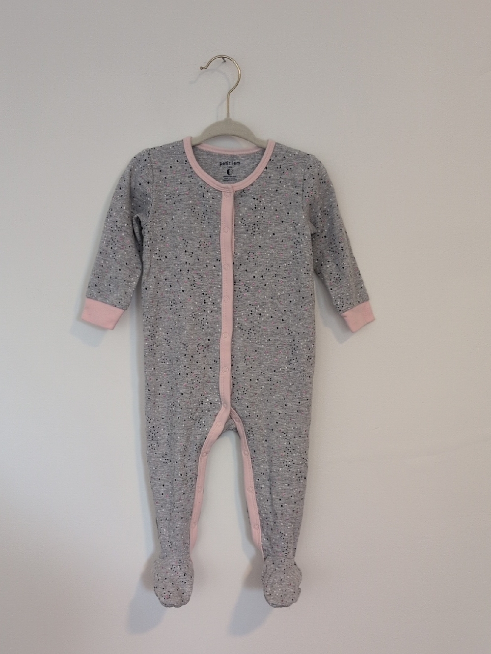 NEW Petit Lem 🌘 12M  - Gray Speckled Footed One-Piece with Pink Trim